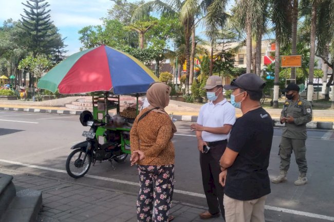 Sosialisasi Jam Kegiatan dan Model Lapak PKL