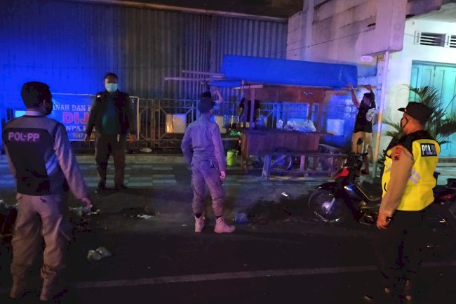 Patroli Malam PPKM Level 4 di Wilayah Kota, Karangwuni, Wedi, Gantiwarno, Gondang Klaten