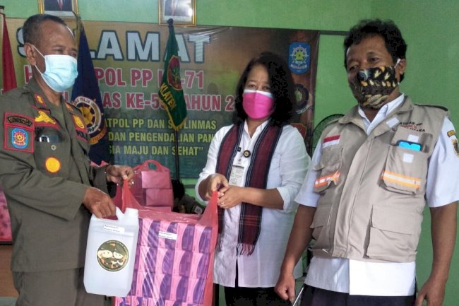 Pemberian Masker dan Hand Sanitizer Untuk Seluruh Kecamatan di kabupaten Klaten