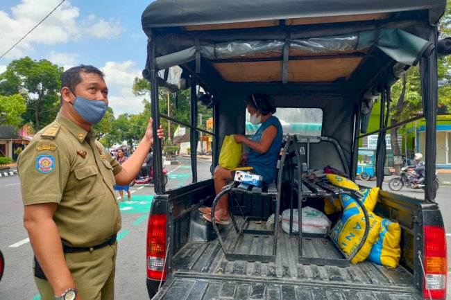 Operasi Yustisi Penertiban PGOT dan Anak Jalanan Di GOR Gelarsena dan Perempatan PMI