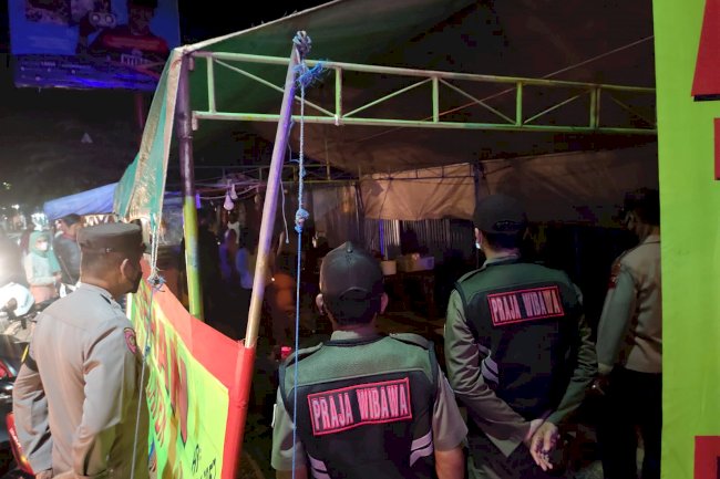 Patroli Malam PPKM Level 2 di Wilayah Kota  Menyisiri Alun-alun - Jalan Pemuda, Jalan Merbabu, Jalan Mayor Kusmanto dan Jalan  Wahidin Sudirohusodo