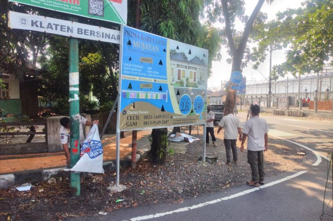 Operasi Penertiban Spanduk Ilegal di Sepanjang Jalan H. Samanhudi, Jalan Kopral Sayom dan Sepanjang Wilayah Kota