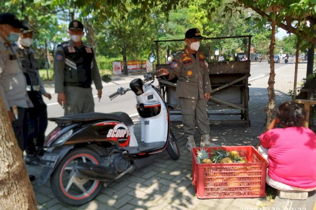 Sosialisasi dan Pembinaan Pedagang Kaki Lima di Sepajang Jalan Mayor Kusmanto - Jalan Rajawali hingga Alun-Alun Klaten