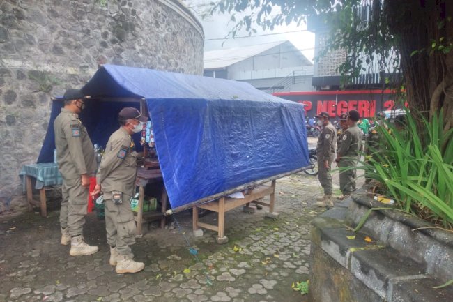 Pembinaan Pedagang Kaki Lima di seputar Stadion Trikoyo dan Taman Kota Klaten