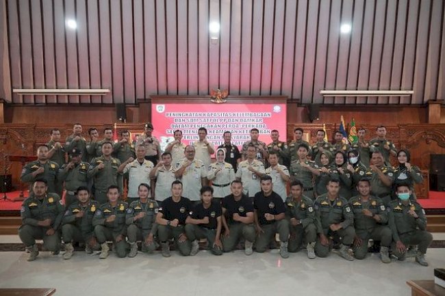 Pembukaan Acara Peningkatan Kapasitas SDM dan Kelembagaan Satpol PP Dan Damkar di Pendopo Kantor Bupati Klaten