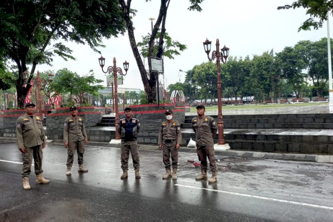 Patroli Pengamanan Alun-Alun Klaten Menjelang Tahun Baru 2023