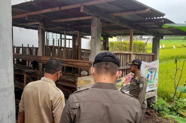 Cek Lokasi Kandang kambing Mengganggu Fasilitas Umum Sekolah di Desa Semangkak