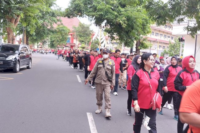 Pengamanan Jalan Sehat Bersama Bupati Klaten Dalam Rangka Memperingati Hari AIDS