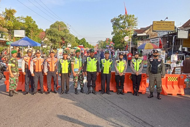 Pengamanan Klaten Car Free Day di Jalan Mayor Kusmanto