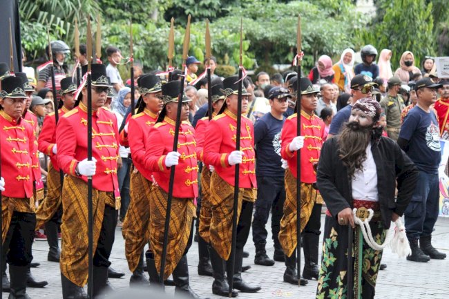 Pawai Budaya Satpol PP, Satlinmas dan Damkar Carnival di Surakarta