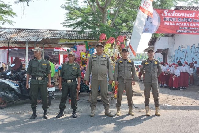 Pengamanan Sambang Warga Bupati Klaten di Desa Mojayan