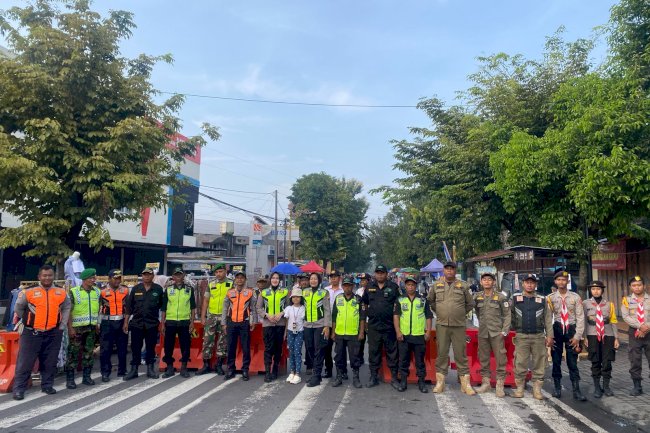 Pengamanan Area Car Free Day  di Jalan Mayor Kusmanto