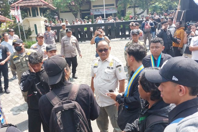 Pengamanan Aksi Unjuk Rasa Pengelolaan Sampah Troketon