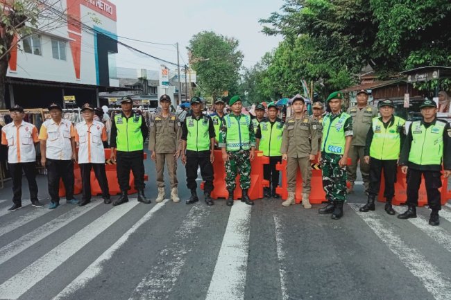 Pengamanan Area Klaten Car Free Day di Jalan Mayor Kusmanto