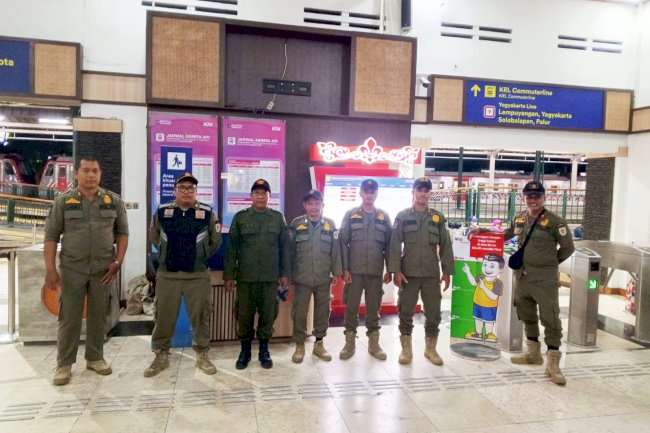 Patroli Idulfitri, Satpol PP Klaten Pantau Arus Pemudik di Terminal dan Stasiun