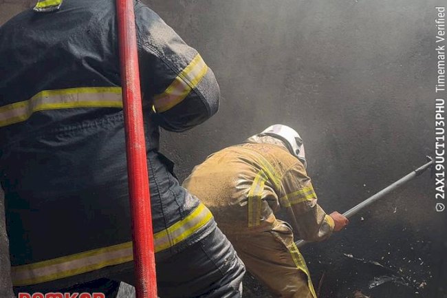 Respons Cepat Damkar Klaten, Kebakaran Dapur di Karanganom Berhasil Dipadamkan dalam 11 Menit