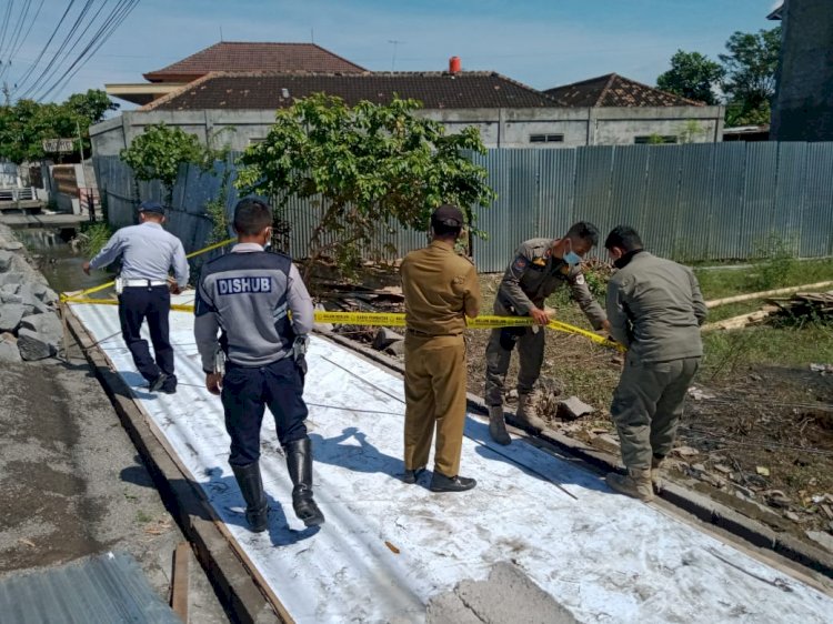 Pemberhentian Kegiatan Pembangunan Jembatan Diatas Saluran Air Yang Tidak Berizin