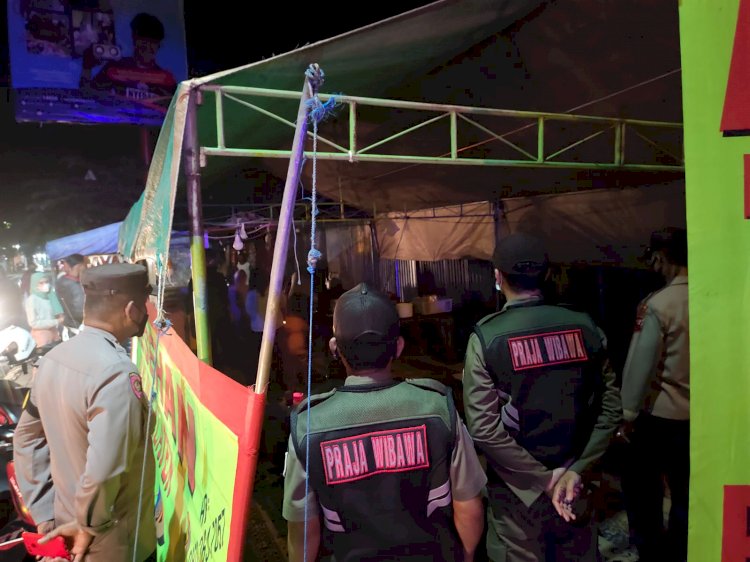 Patroli Malam PPKM Level 2 di Wilayah Kota  Menyisiri Alun-alun - Jalan Pemuda, Jalan Merbabu, Jalan Mayor Kusmanto dan Jalan  Wahidin Sudirohusodo