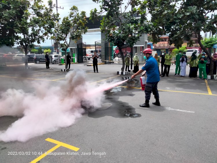 Sosialisasi Pencegahan dan Penanggulangan Bahaya Kebakaran di RSUP Dr. Soeradji Tirtonegoro Klaten