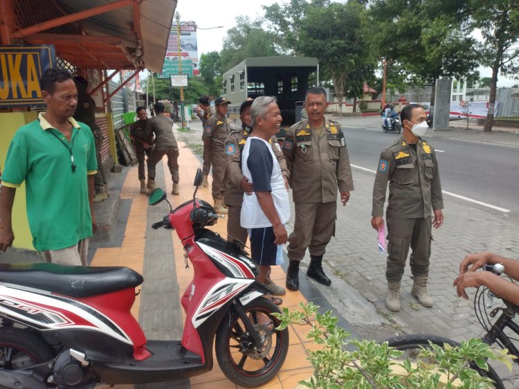 Pembinaan Pedagang Kaki Lima di Jalan Mayor Kusmanto