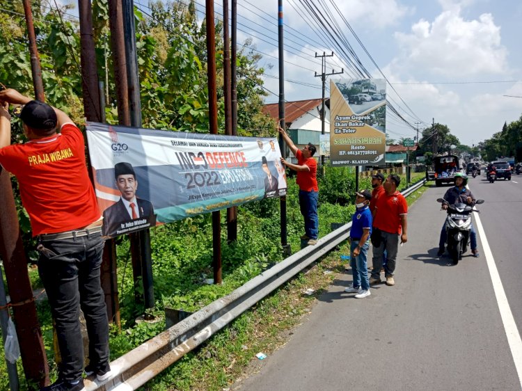 Penertiban Banner Bernuansa Kampanye Pilpres di Sepanjang Jalan Jogja Solo Kecamatan Jogonalan - Prambanan