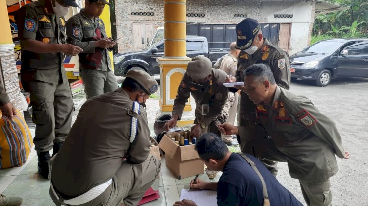 Operasi Gabungan Pemberantasan Minuman Keras di Wilayah Perbatasan Klaten - Sleman