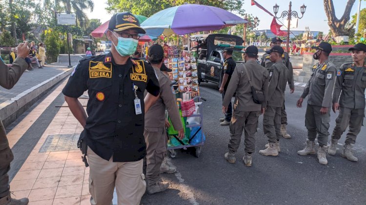 Operasi Penertiban Pedagang Kaki Lima Alun-Alun dan Taman Kota Klaten