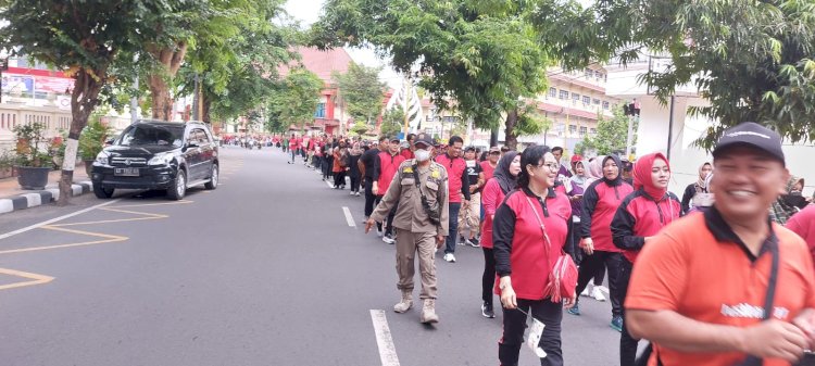 Pengamanan Jalan Sehat Bersama Bupati Klaten Dalam Rangka Memperingati Hari AIDS