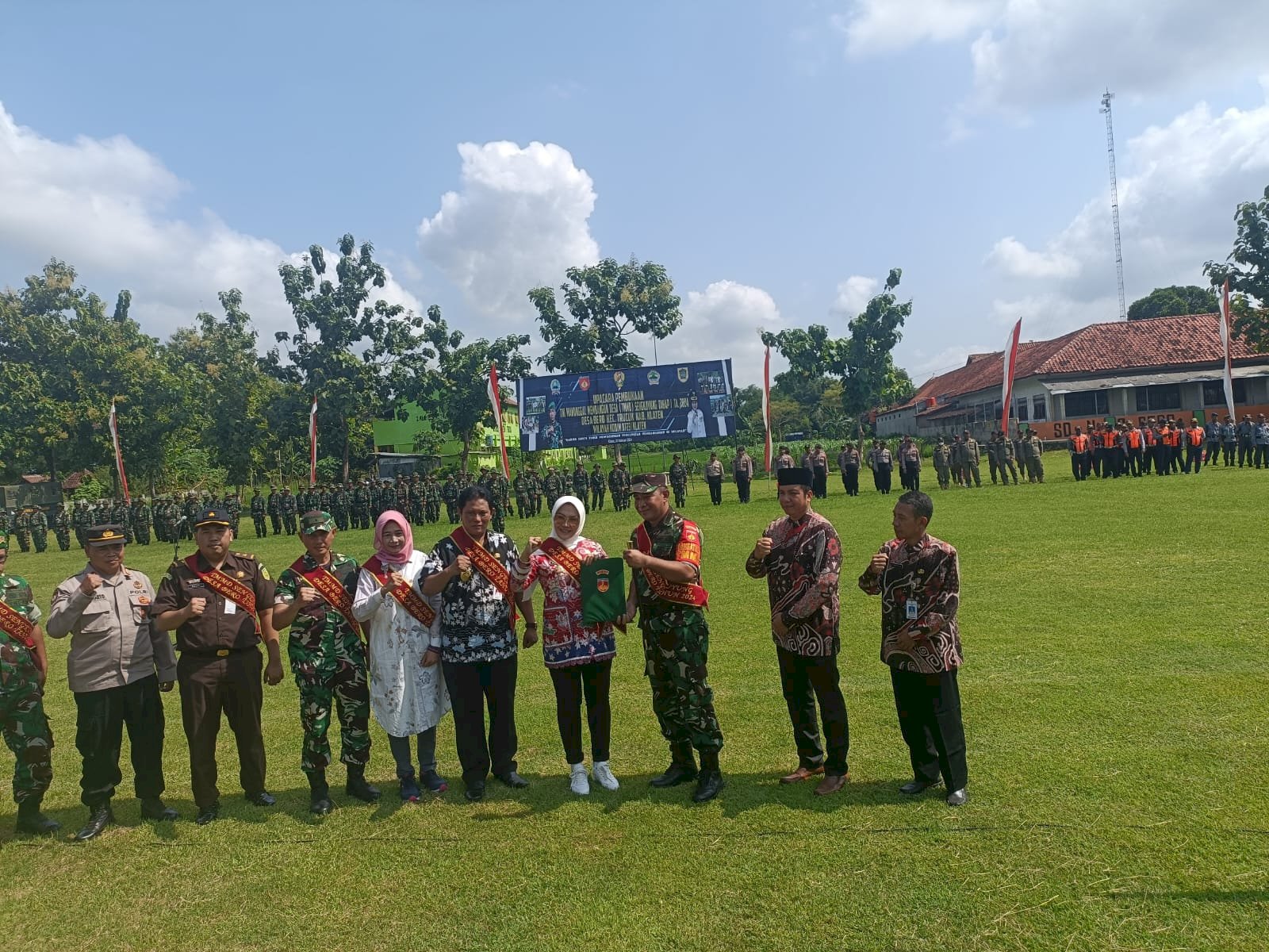 upacara TMMD Sengkuyung Tahap Satu 2024 di Desa Bero Trucuk