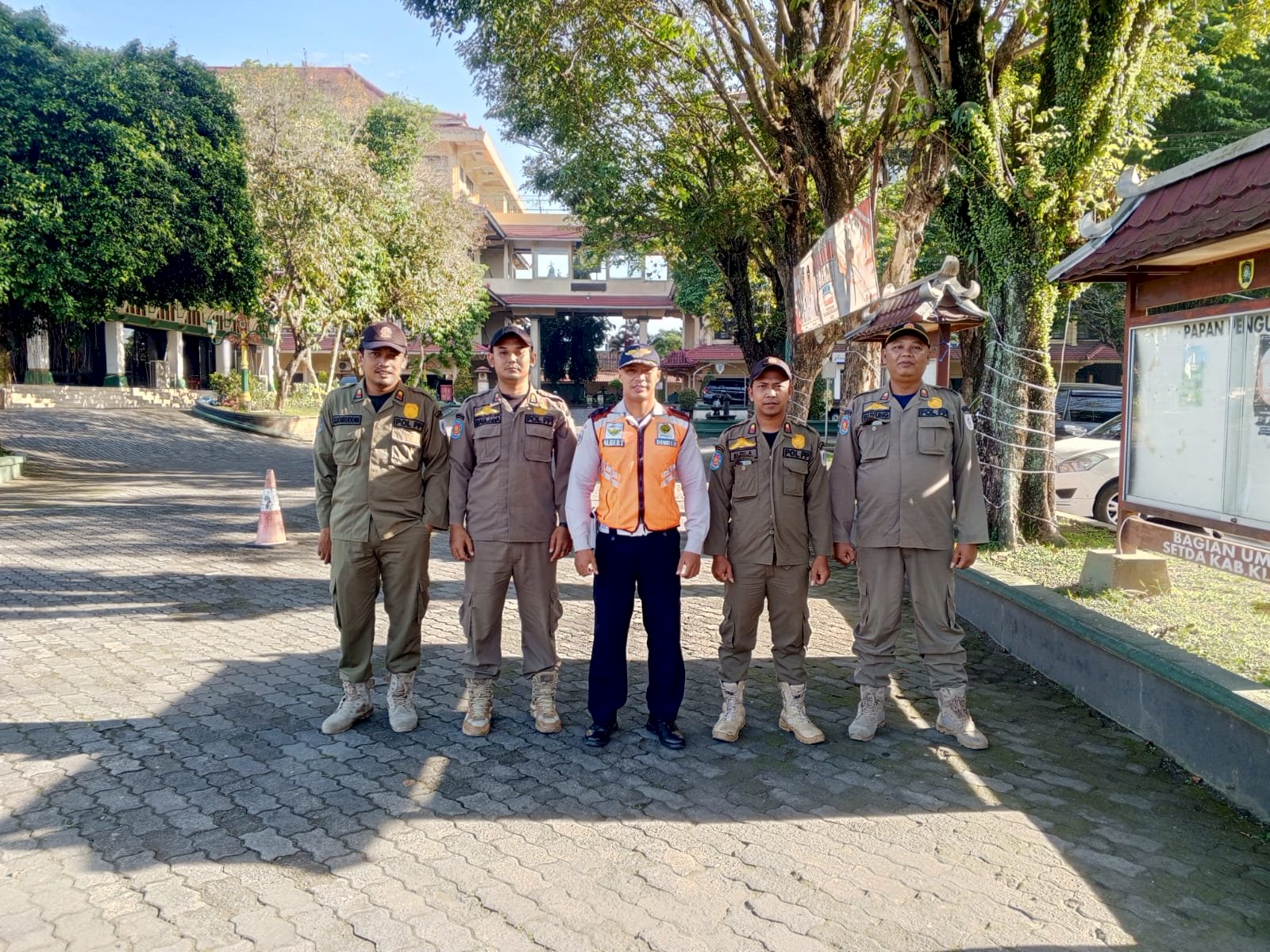 Satpol PP dan Dishub Klaten Kawal Pengamanan Pengukuhan Pimpinan Daerah Dewan Masjid Indonesia