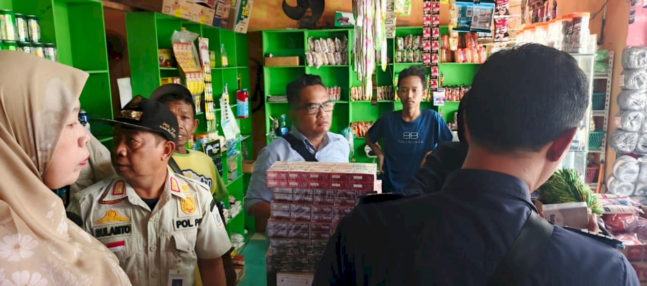Operasi Gabungan di Pedan Sita 2.960 Batang Rokok Ilegal