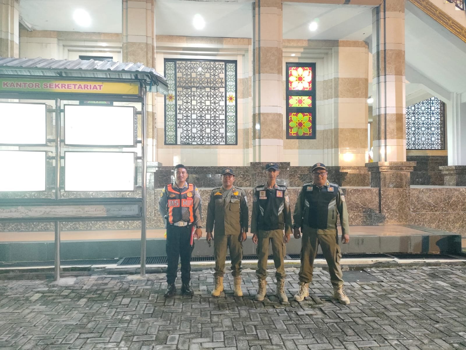 Satpol PP dan Damkar Klaten Amankan Pengajian Peringatan Isra Miraj di Masjid Al Aqsha